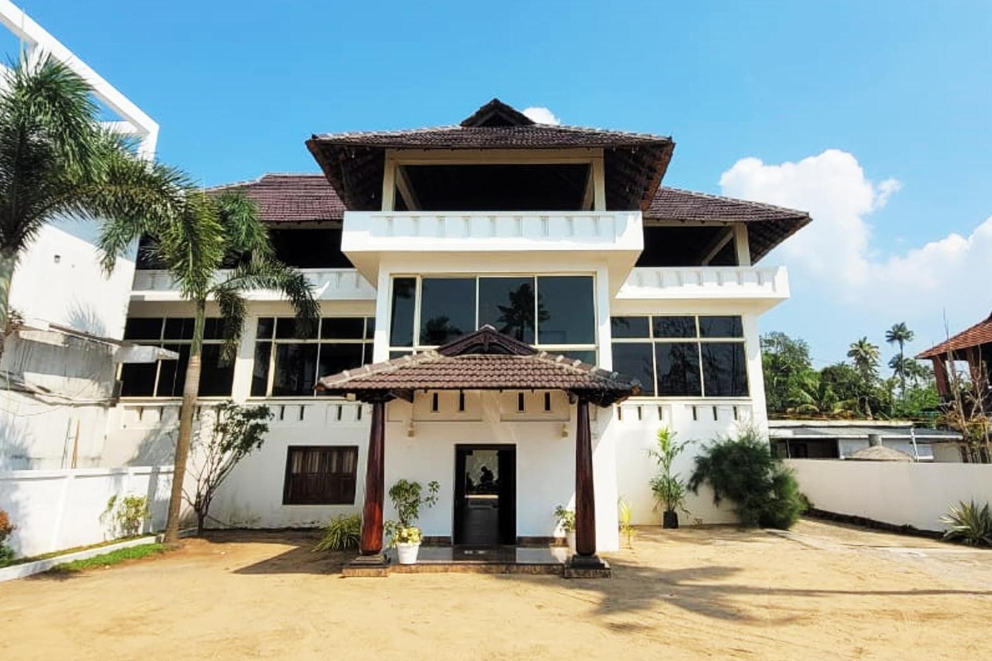 Cherai Beach Palace Eksteriør billede